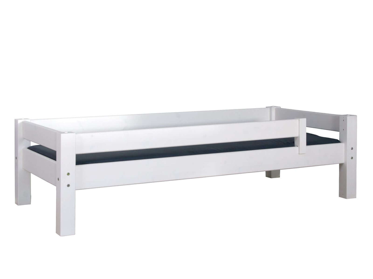 Lahe - Safety barrier 3/4 attached to a white bed frame, enhancing safety and comfort for children in Lahe series beds.
