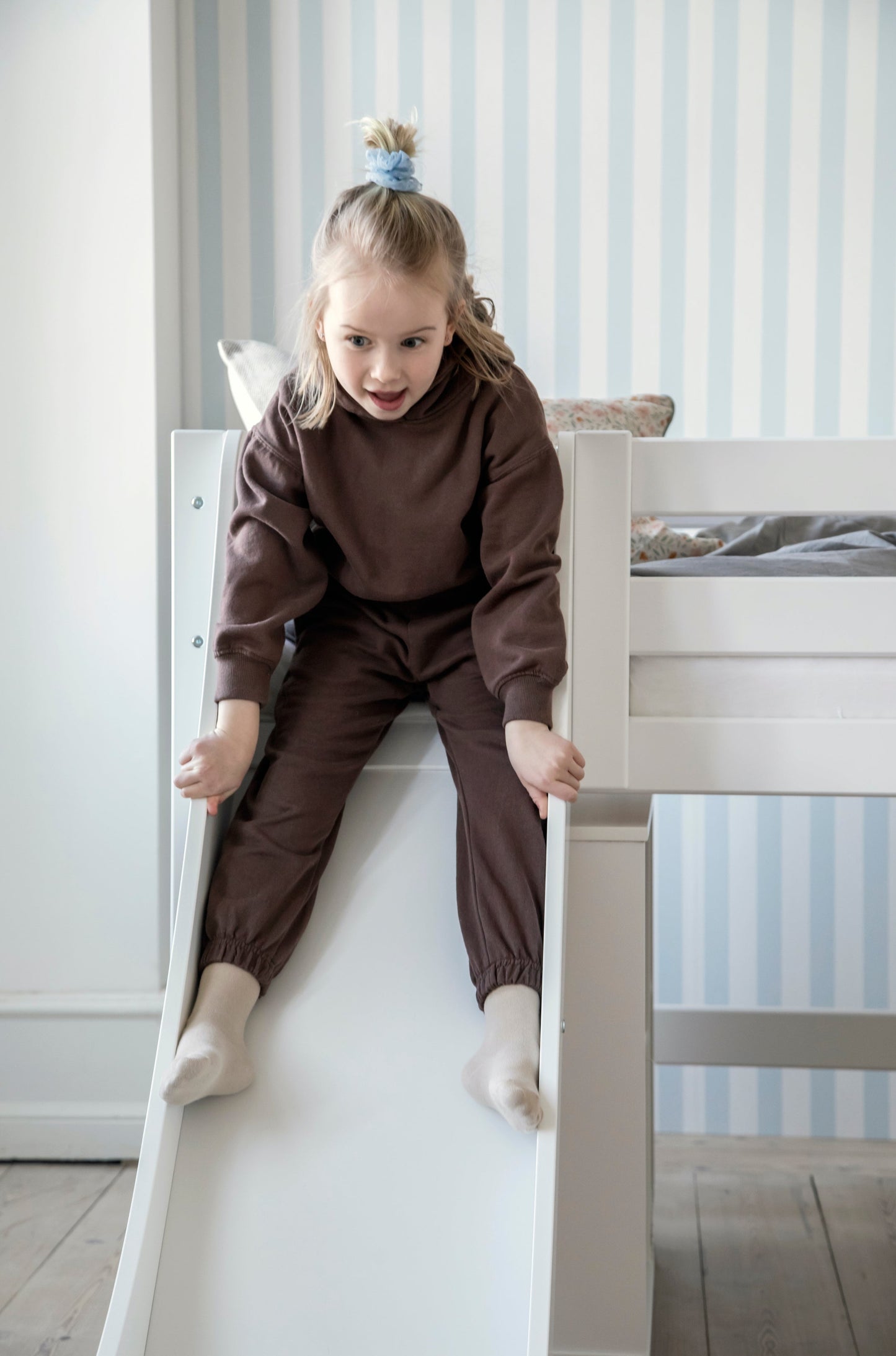 ECO Luxury - Liumägi poolkõrgele voodile - valge