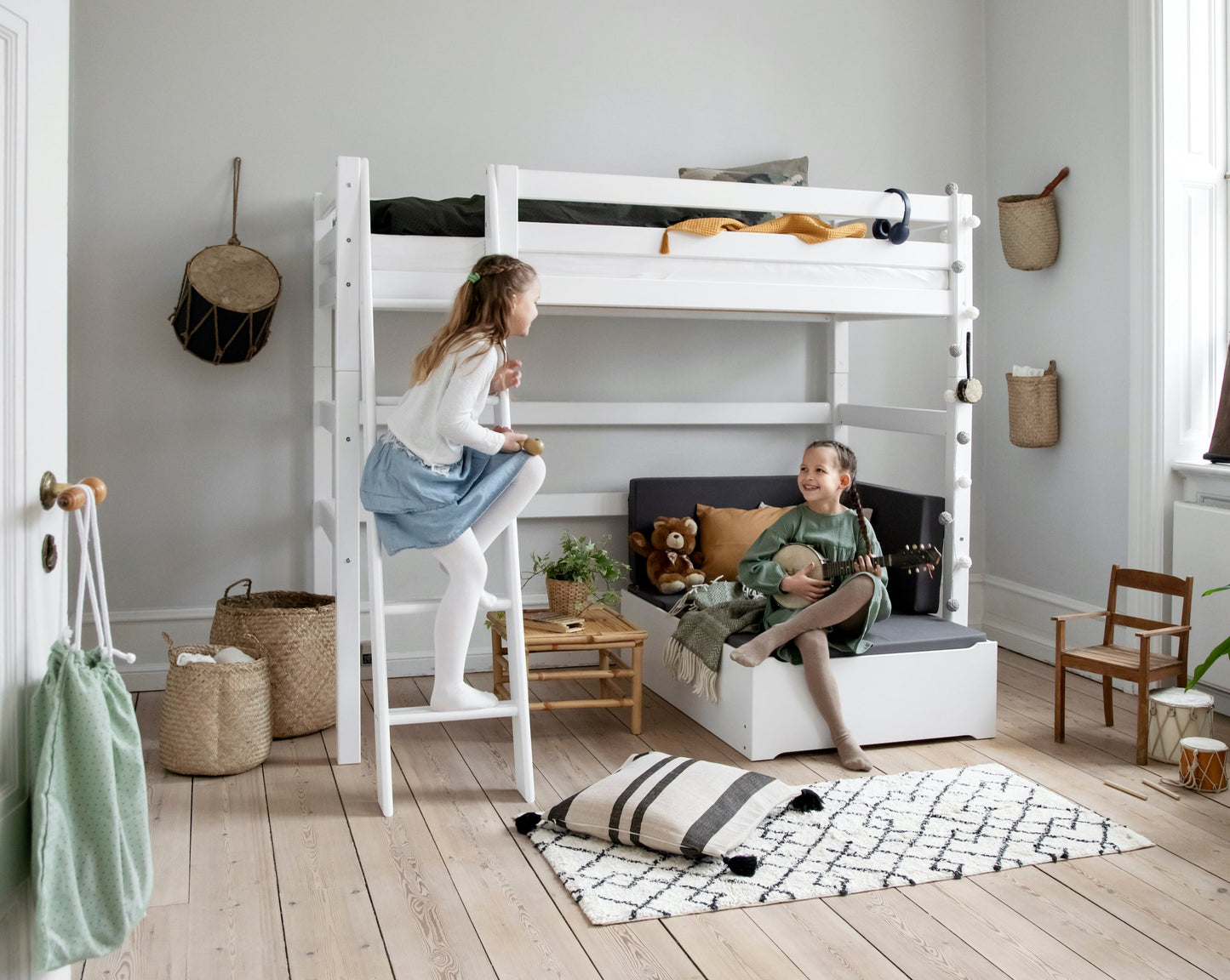 ECO Luxury - High sleeper with slant ladder - 90x200 cm - white